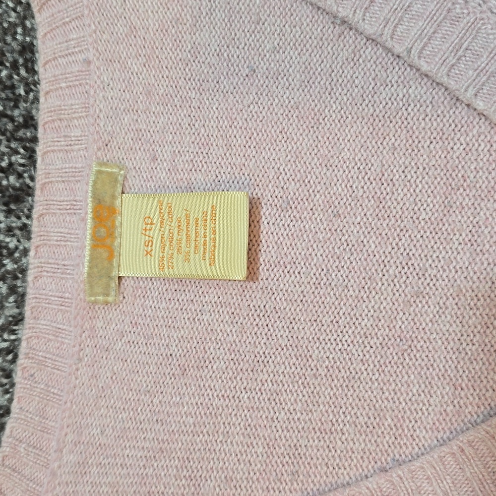 Joe Fresh Sweater - Picture 2 of 5